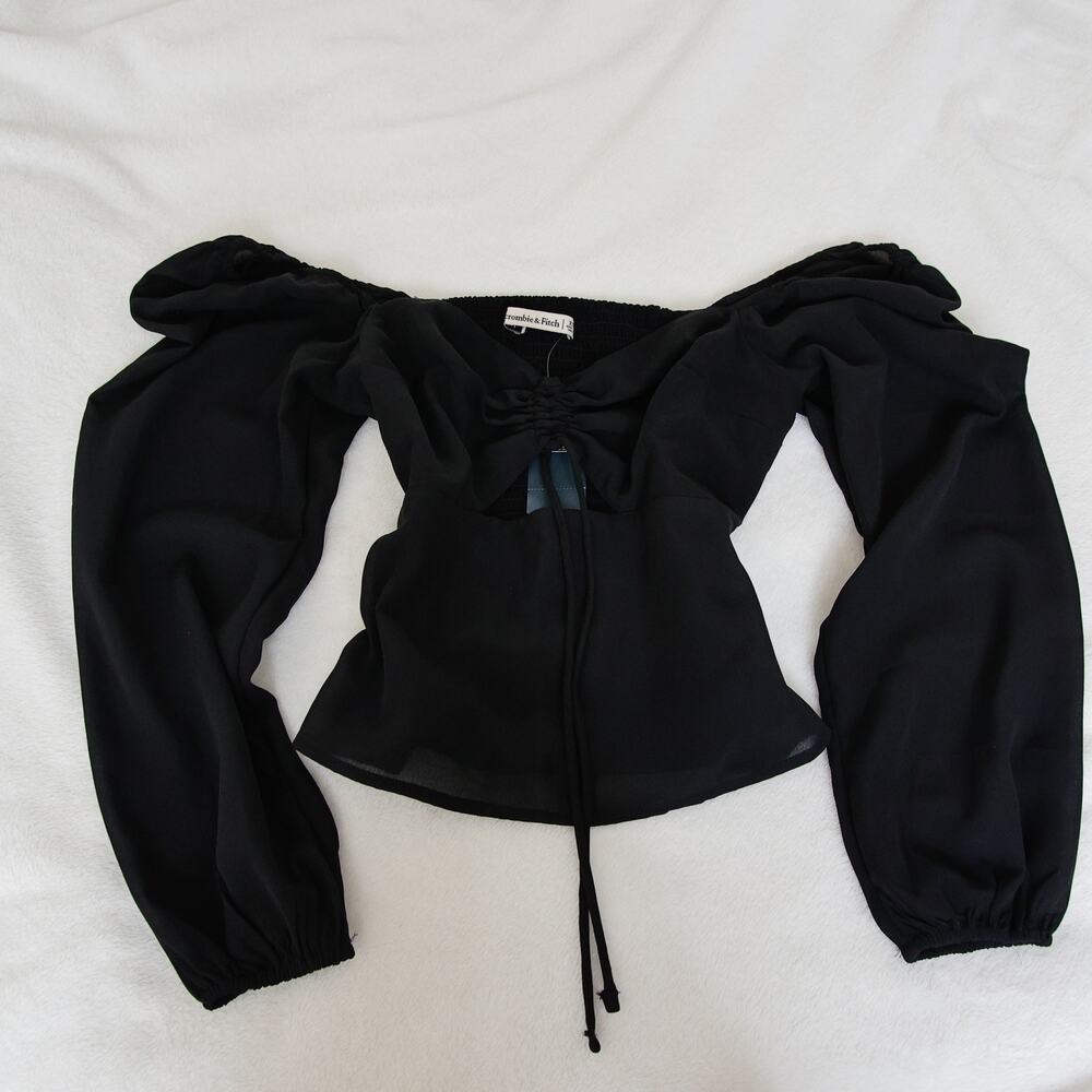 Abercrombie and fitch square-neck blouse size XS NWT